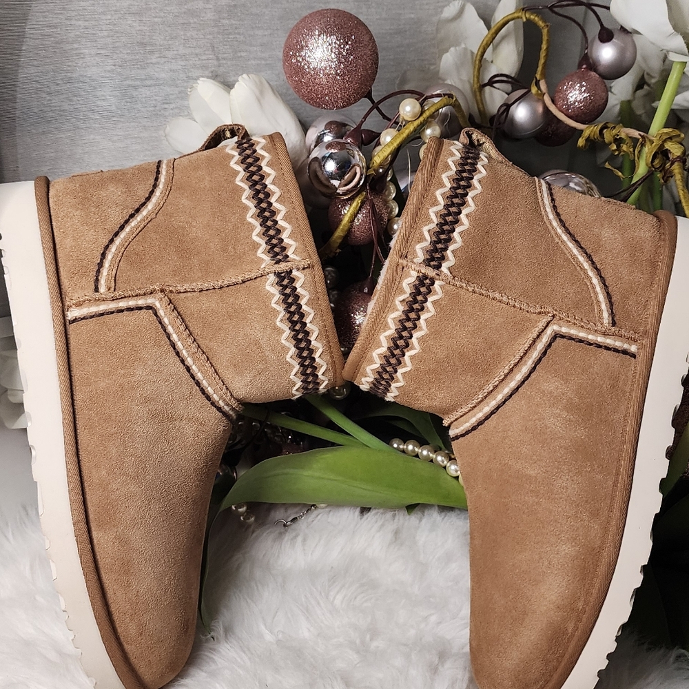 Ugg Classic Mini Atherson Boot (Men) size11 new